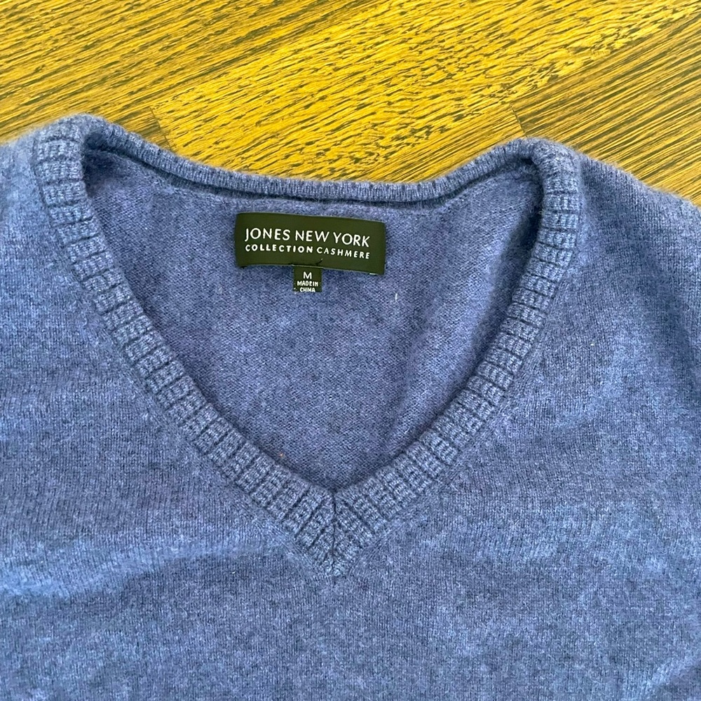 100% cashmere sweater